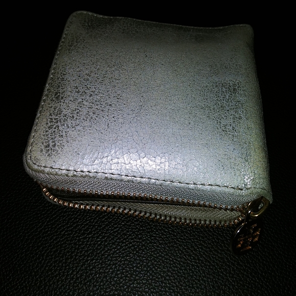 Tory Burch small zip wallet - Picture 11 of 15